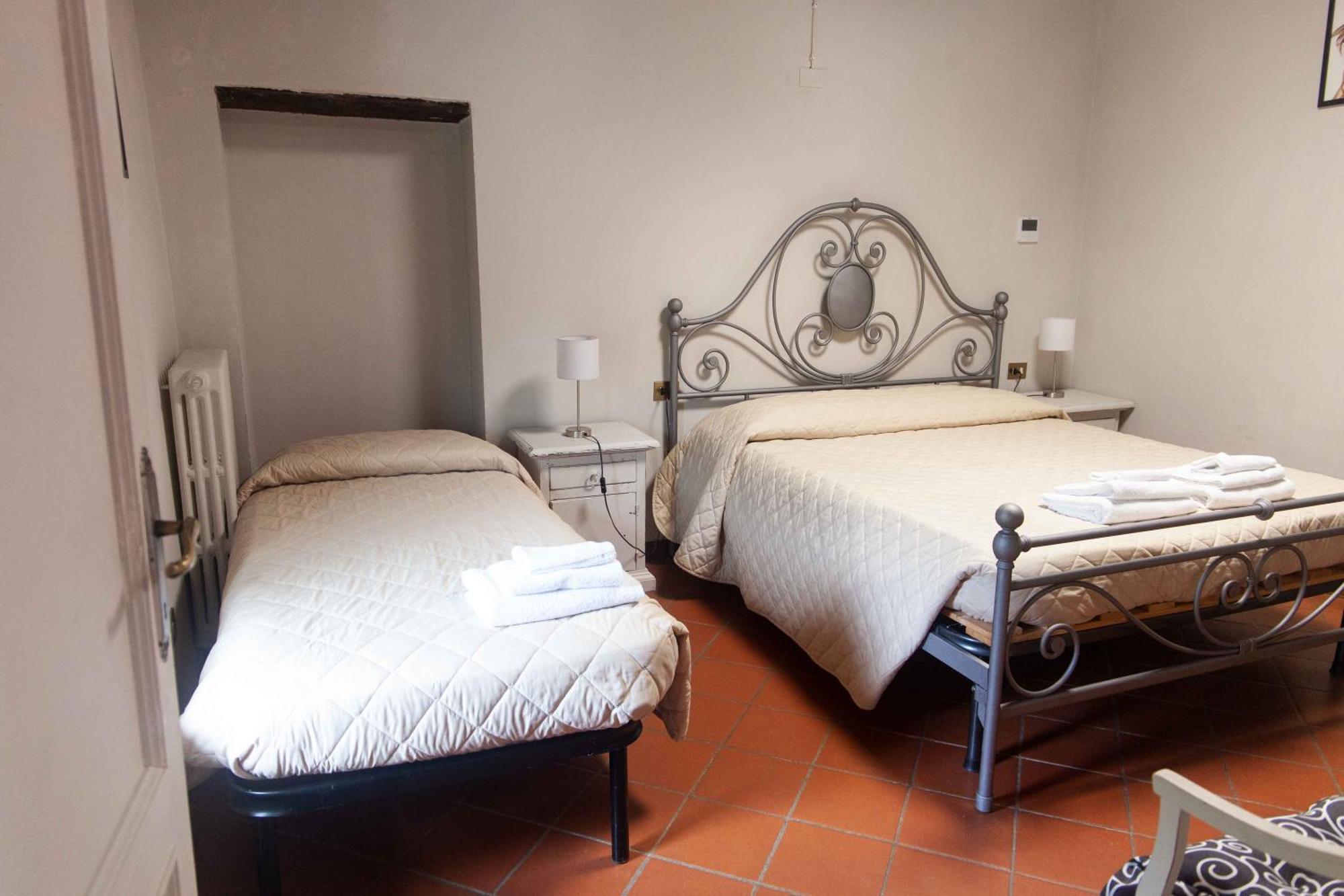 Acomodação com café da manhã  Torre Degli Onesti Lucca